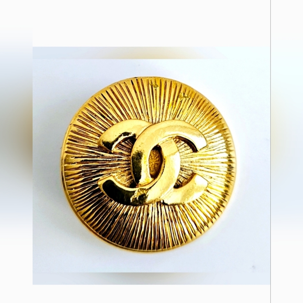 Chanel Gold-plated Sunburst Brooch